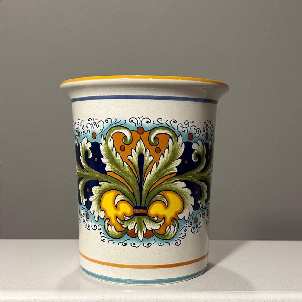 Elegant Nova Deruta Ceramic Art Vase Planter Utensil Holder with Vibrant Design